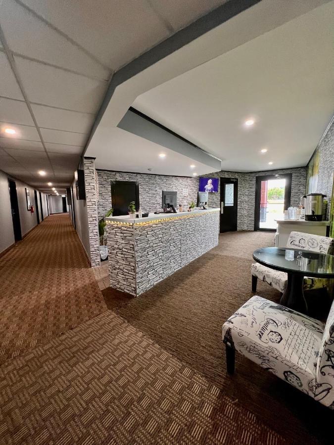 Hwy 17 Hotel Wawa Εξωτερικό φωτογραφία