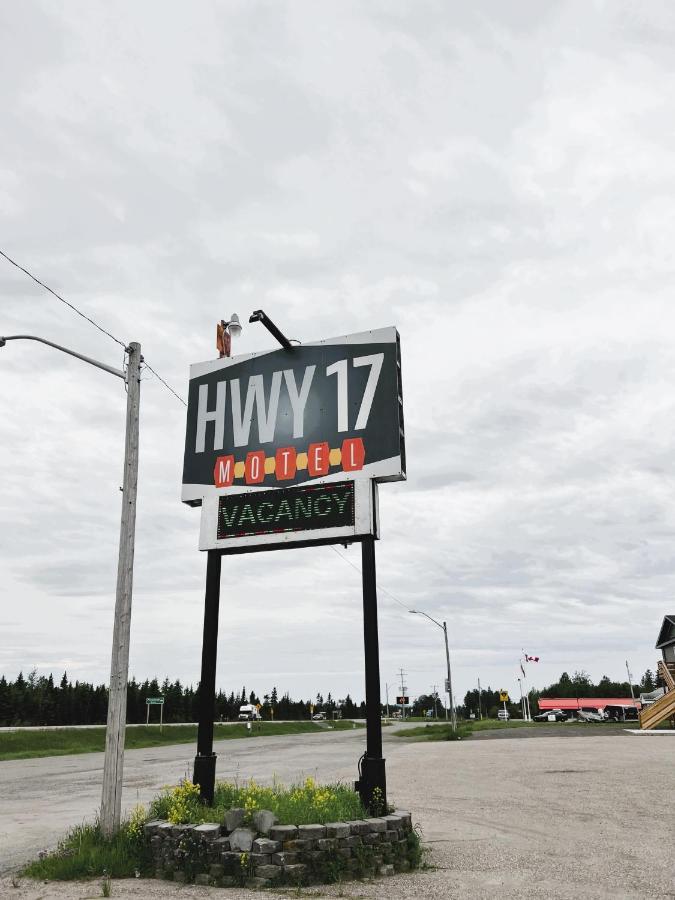 Hwy 17 Hotel Wawa Εξωτερικό φωτογραφία