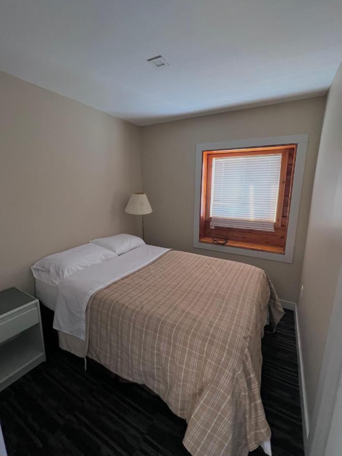 Hwy 17 Hotel Wawa Εξωτερικό φωτογραφία