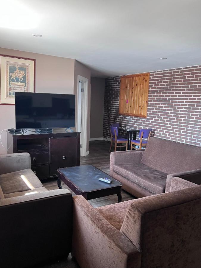 Hwy 17 Hotel Wawa Εξωτερικό φωτογραφία